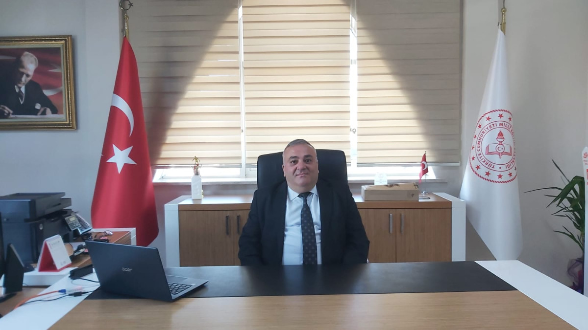 KOZLU İLÇE MİLLİ EĞİTİM MÜDÜRÜ İSMAİL AKSOY 24 KASIM ÖĞRETMENLER GÜNÜ'NÜ KUTLADI